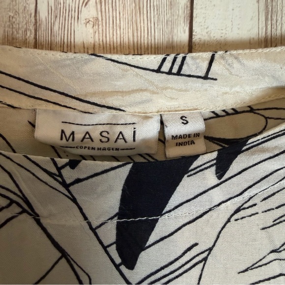 Masai Copenhagen Botanical Bird Print Oversized Viscose Blouse - Picture 5 of 7